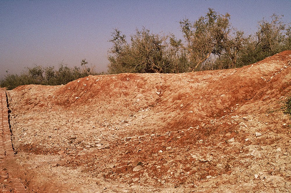 Mohenjo-daro, Eroded surface of the mound DK-I Area
