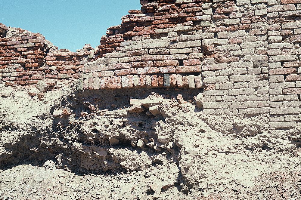 Mohenjo-daro, Nodule and Pottery Foundation fill, HR Area