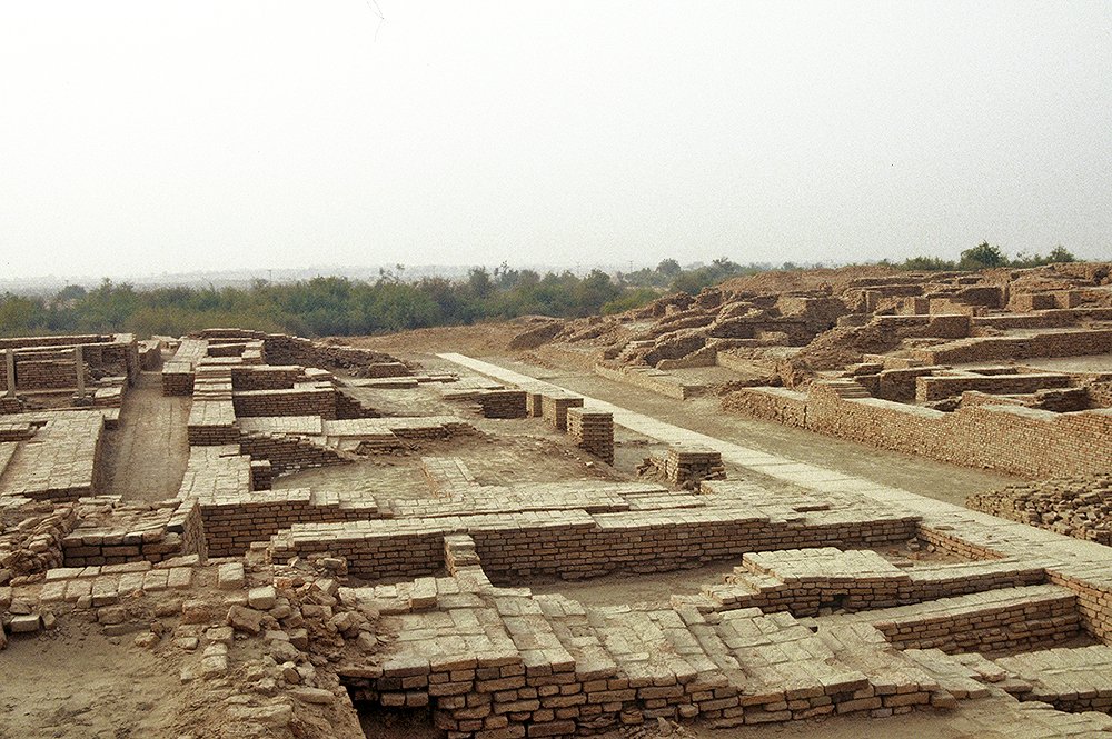 Mohenjo-daro, HR area, Dead man's lane and First Street
