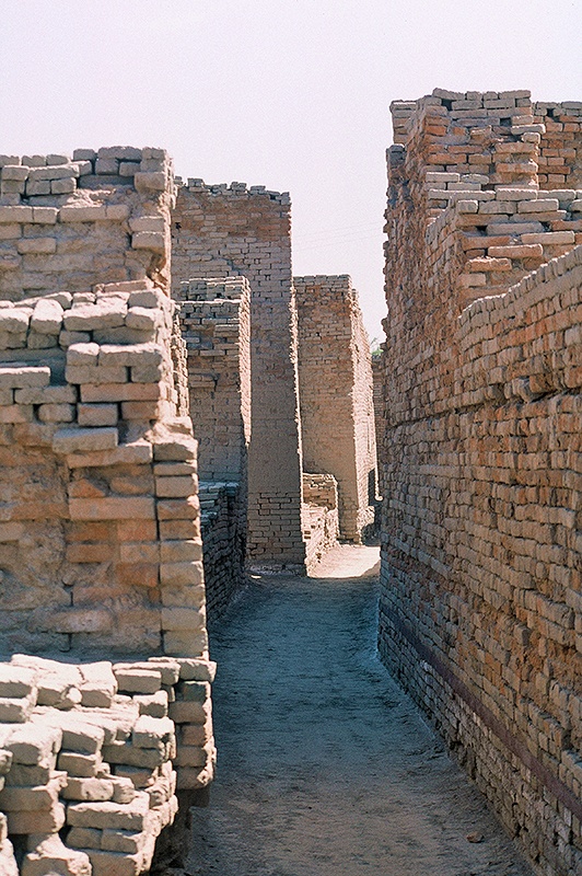 Mohenjo-daro, Narrow Lane, DK-G Area