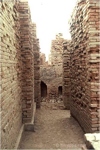 The streets and alleyways wind through the neighborhood and are oriented along a strict grid plan.