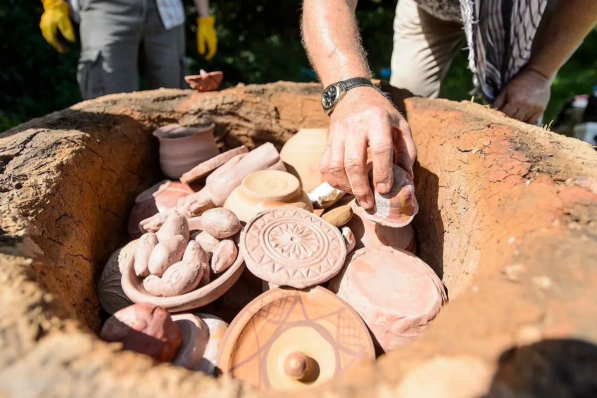 Recreating ancient kilns