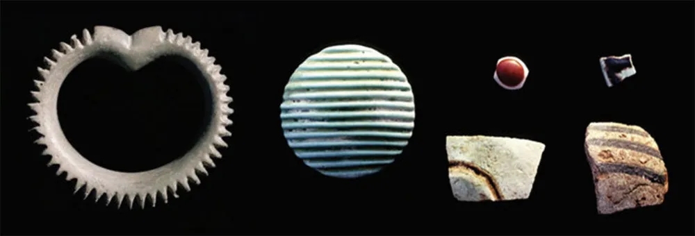 faience bangle and miscellaneous faience objects