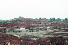 Mohenjo-daro Lower Town: Main Street HR/VS area and stupa view