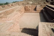 Mohenjo-daro, Great Bath, SD Area, looking north