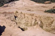Mohenjo-daro, View of well to the east of the Granary
